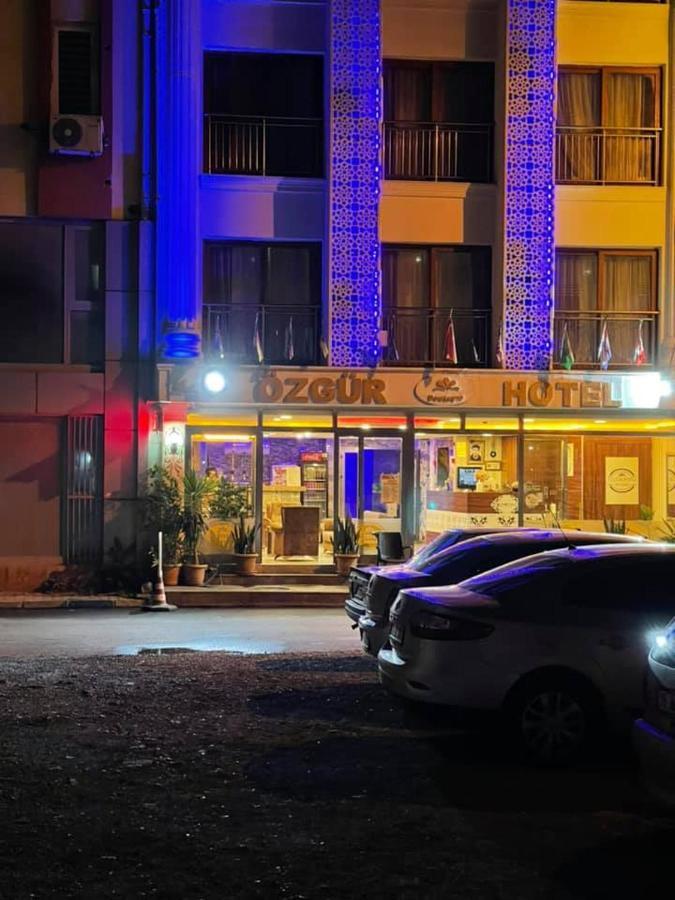 Oezguer Hotel Antalya Exterior photo