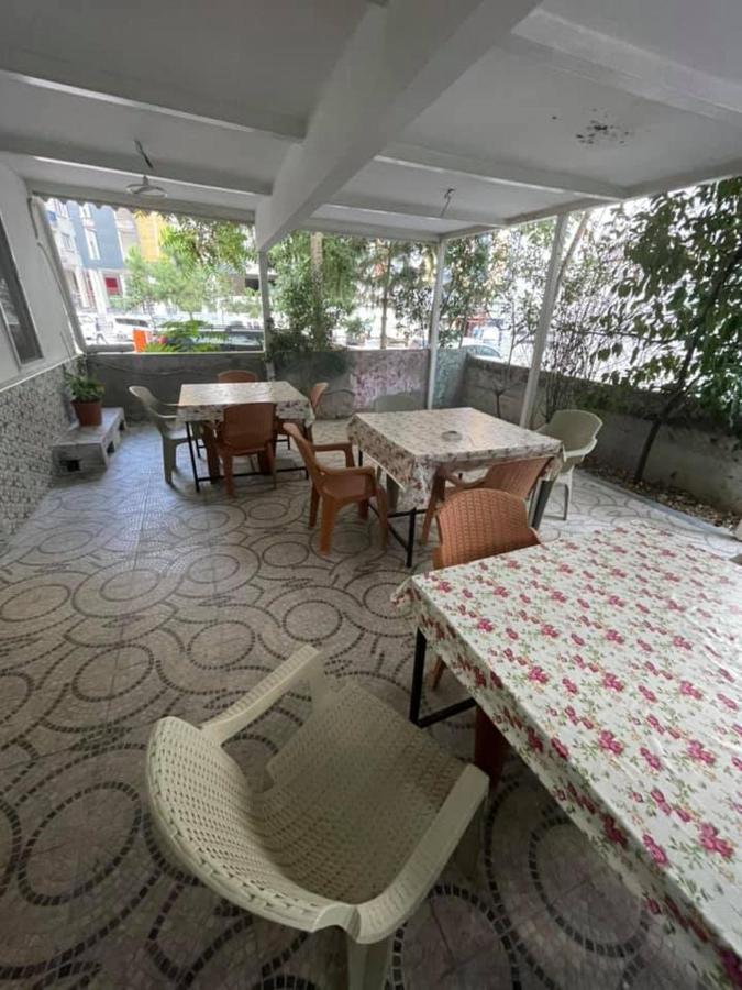 Oezguer Hotel Antalya Exterior photo