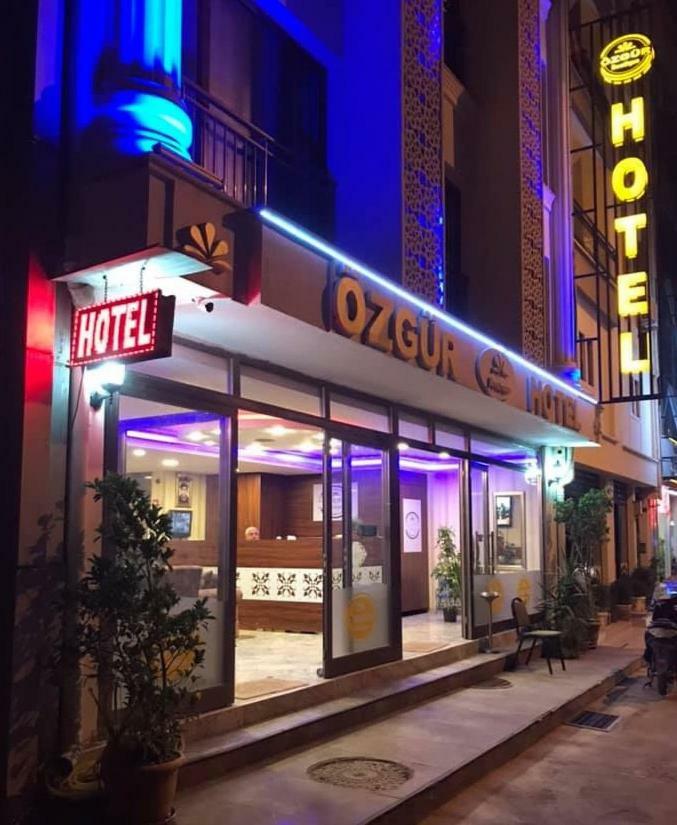 Oezguer Hotel Antalya Exterior photo